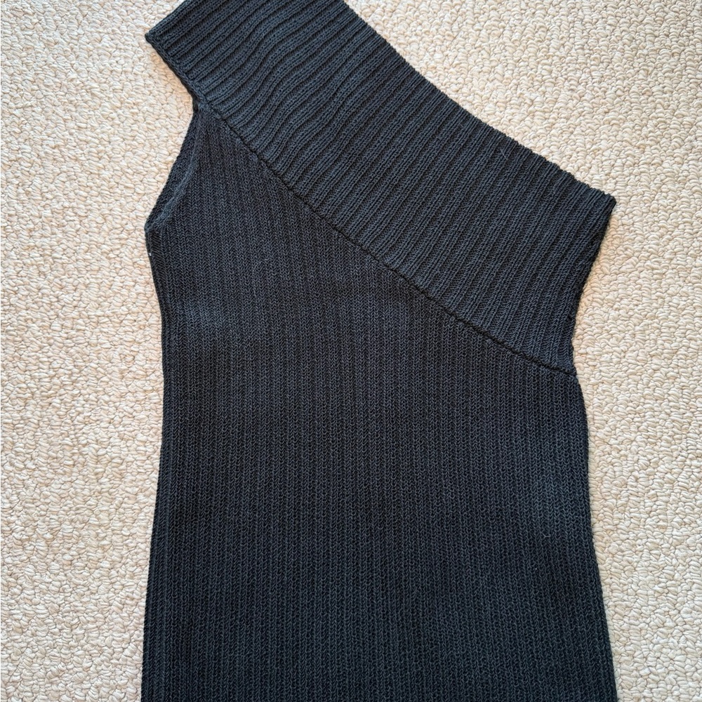 Massimo Dutti Black One-Shoulder Ribbed Top - Picture 2 of 3